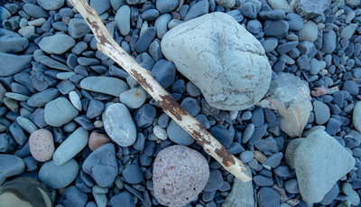 Stones at the shore